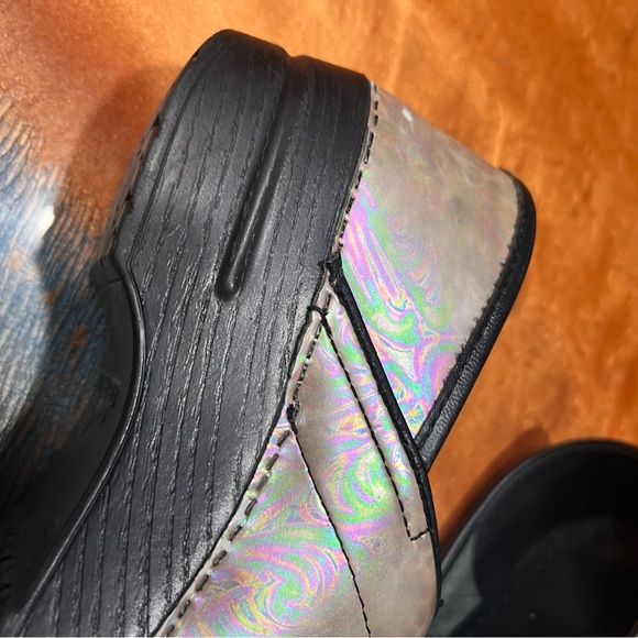 Dansko Iridescent Pearlized Clogs size 38 white Pearl - Picture 8 of 12